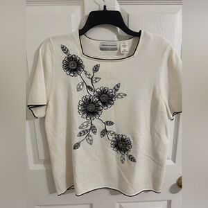 ALFRED DUNNER White Floral Short Sleeve Sweater Sz PL